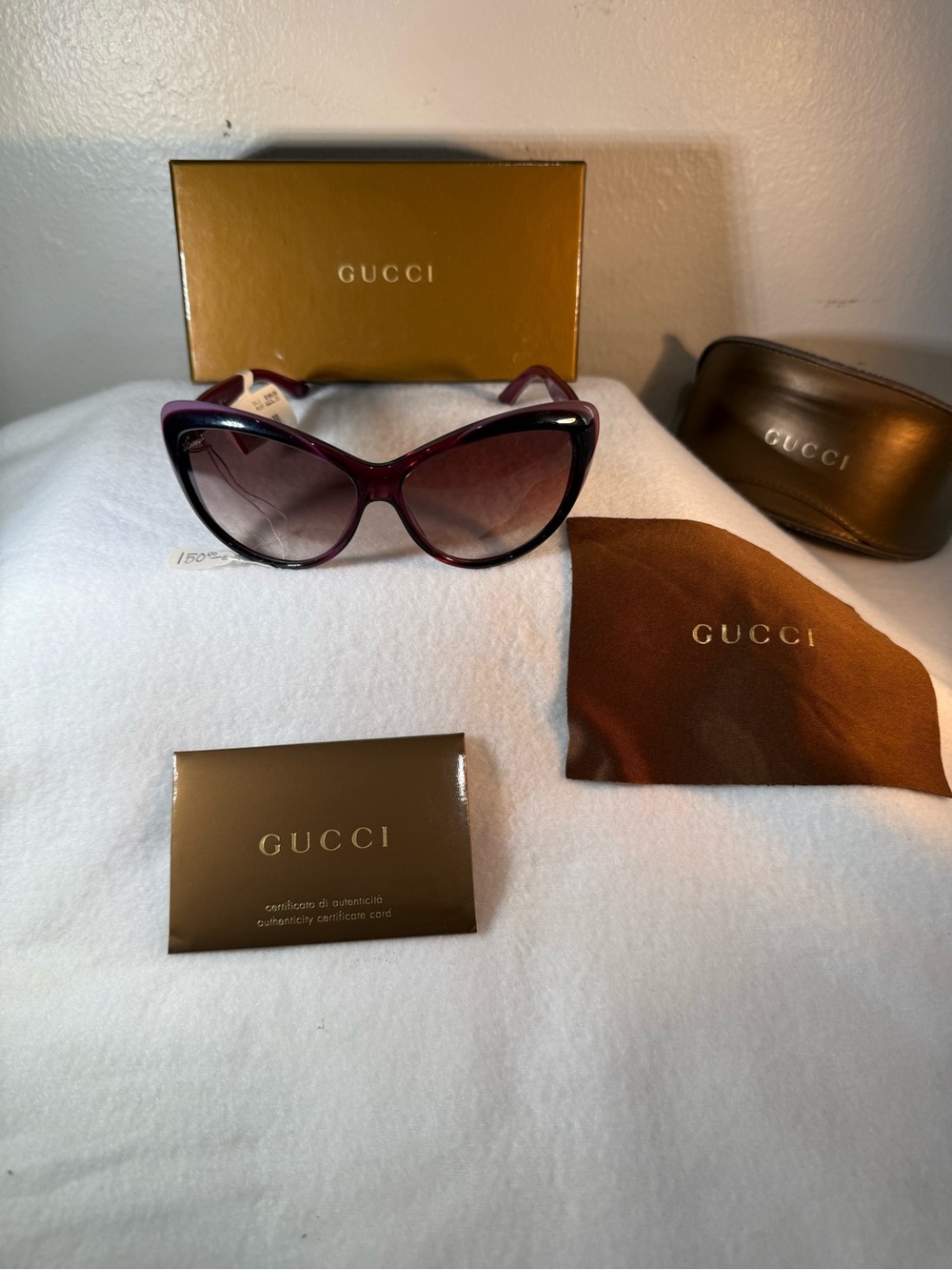 Gucci Purple Gradient Cat-Eye Sunglasses with Brown Case
